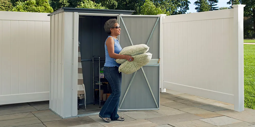 The Benefits of Easy-to-Assemble Vinyl Sheds to Maximize Your Space 