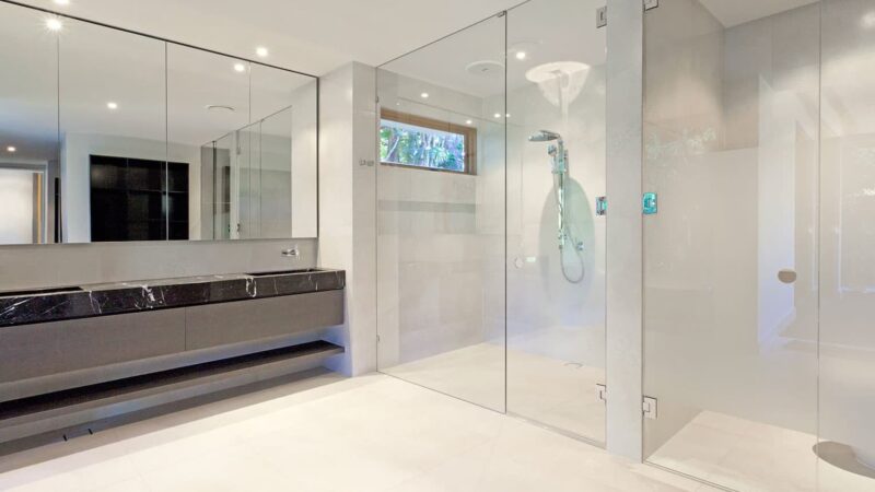 Frameless Glass Shower Screens Brighten and Refresh Your Bathroom Naturally 