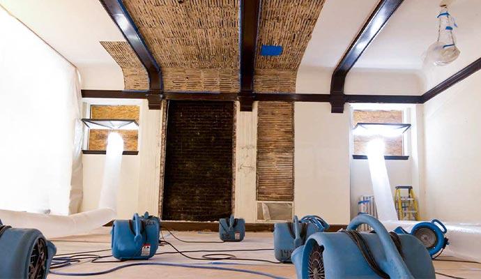 Reasons Why We Must Hire Water Damage Restoration Professionals