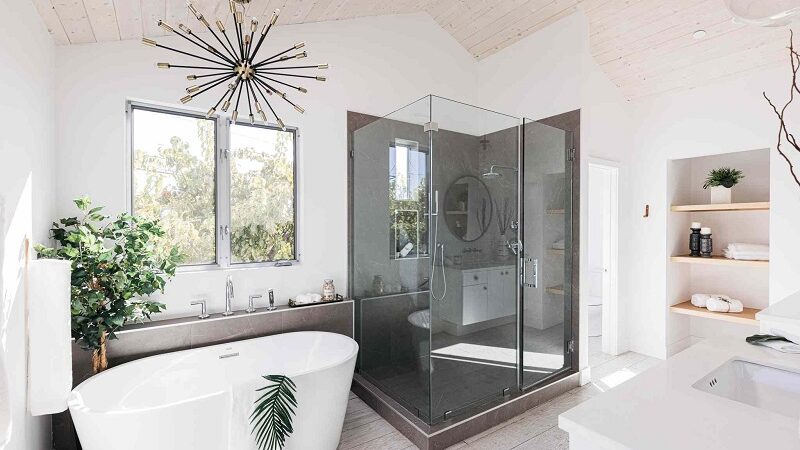 Creating a Spa-Like Retreat: Luxury Bathroom Remodeling Ideas for Phoenix Homes