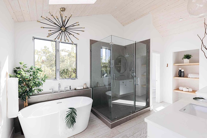 Creating a Spa-Like Retreat: Luxury Bathroom Remodeling Ideas for Phoenix Homes