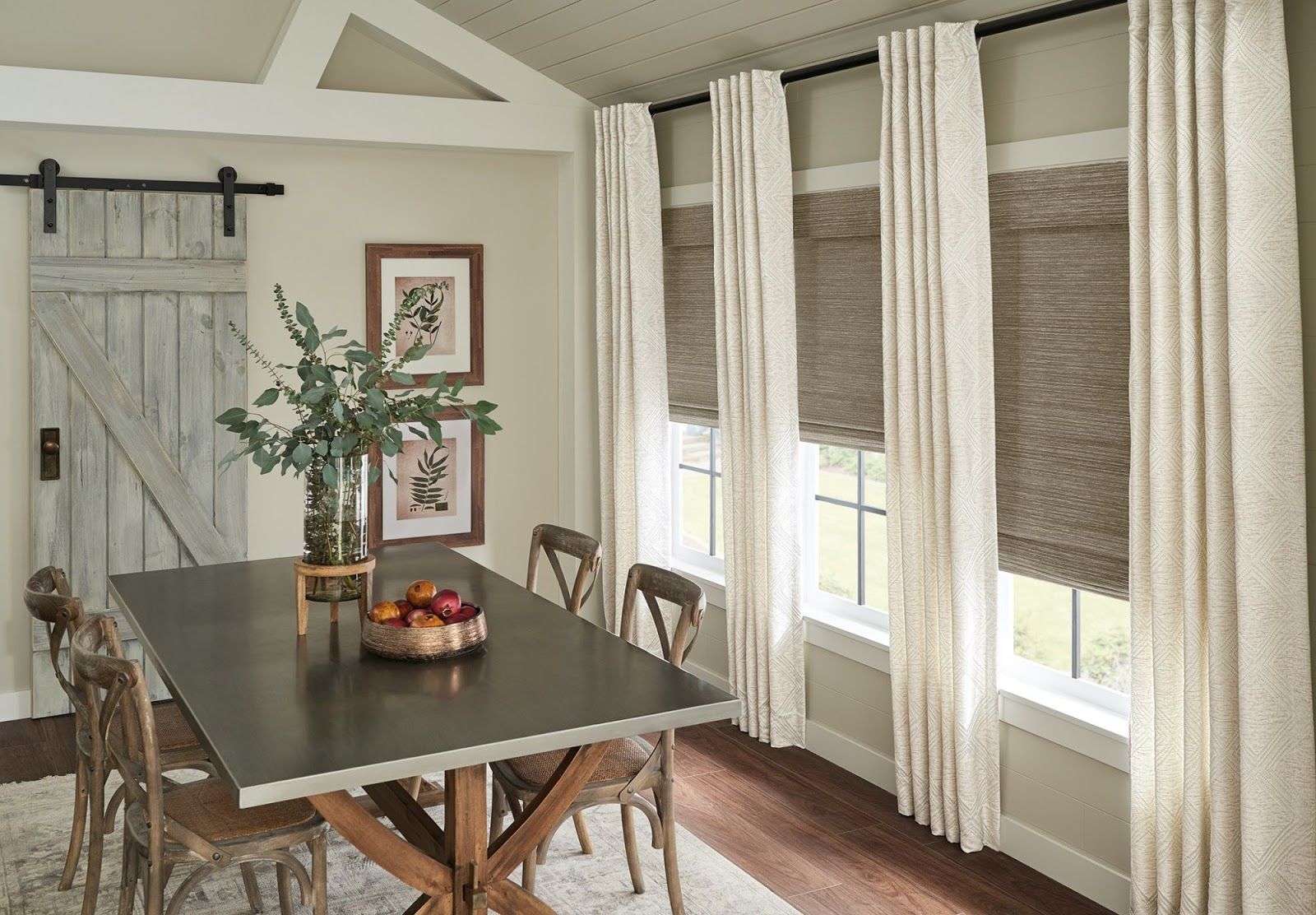 Best Drapes and Linen Drapes to Elevate Your Home’s Window Design